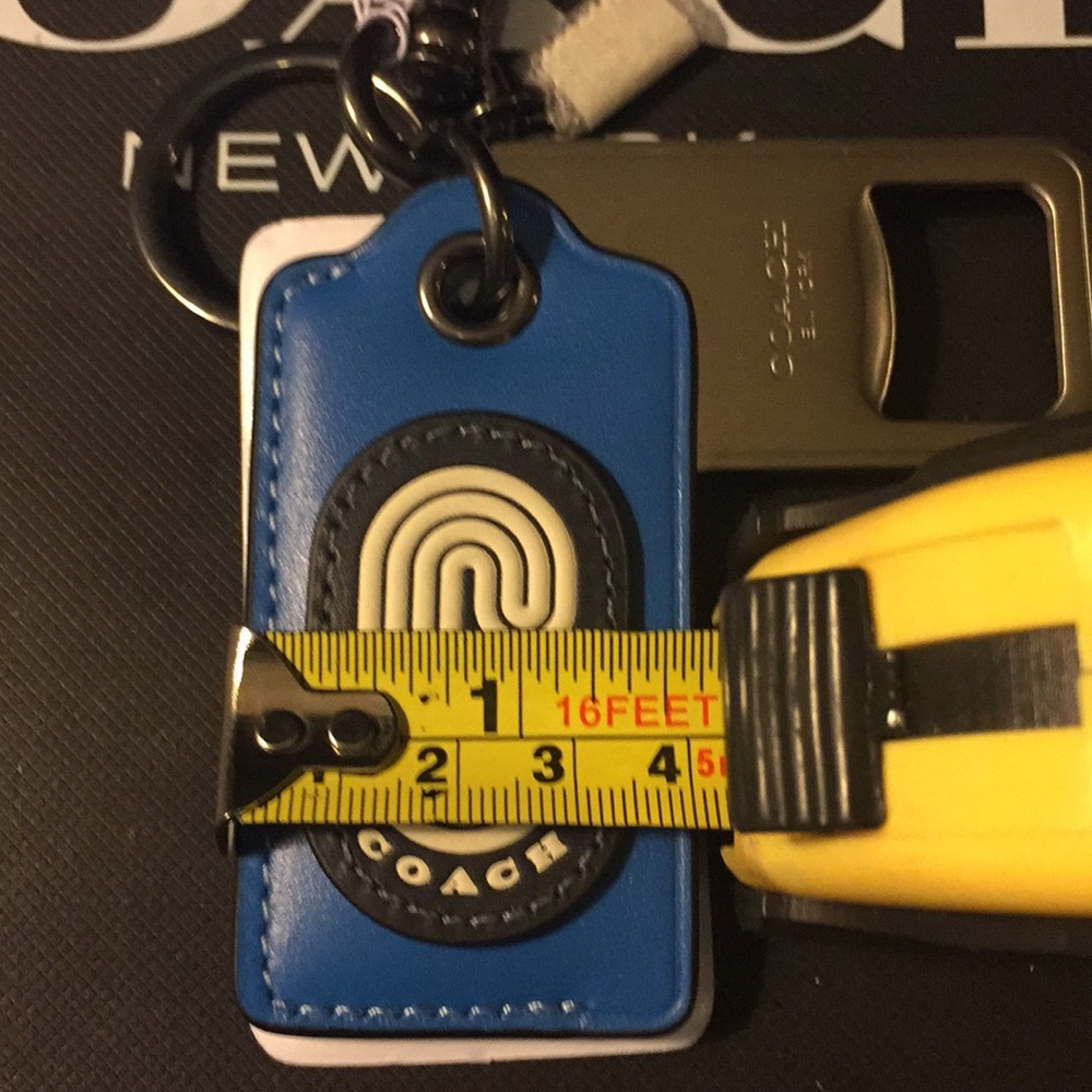 (UNISEX) COACH - BOTTLE OPENER KEY FOB (NWT) - Picture 7 of 11